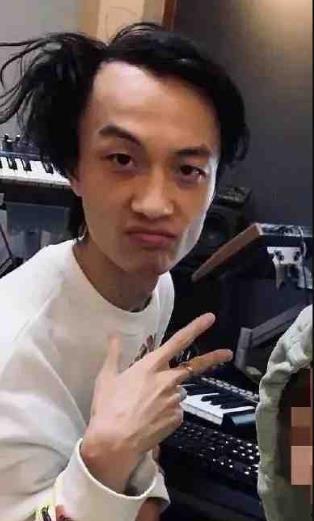 王子熠前女友爆料视频,揭秘明星背后的情感纠葛